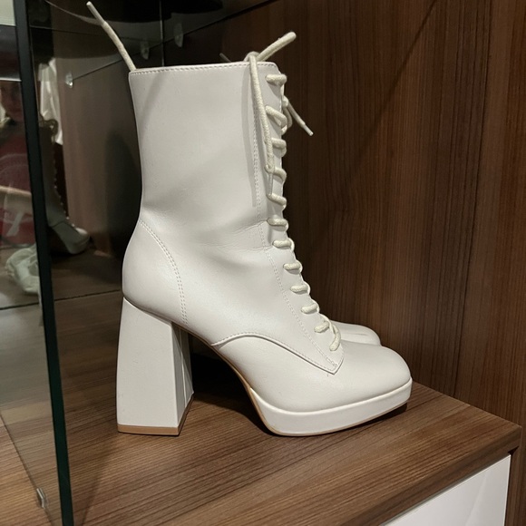 BERSHKA white high heel boots - Picture 2 of 4